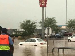 Heavy rains in Hammanskraal caused flooding at Jubilee Mall